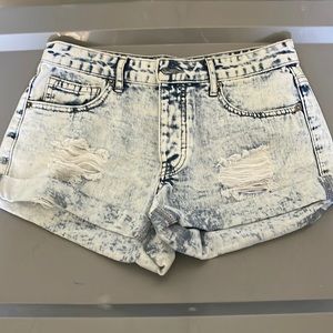 Denim light wash shorts